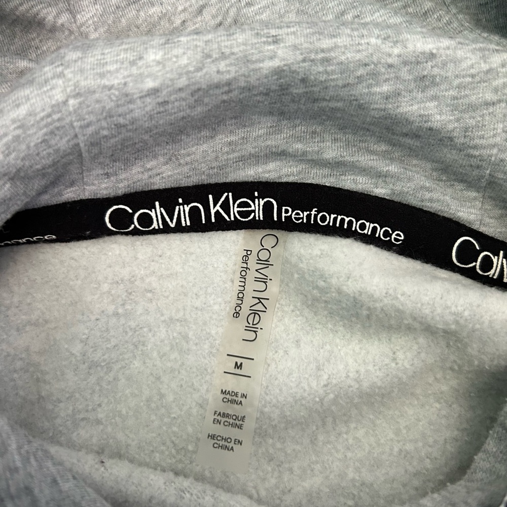 Cropped Calvin Klein Hoodie